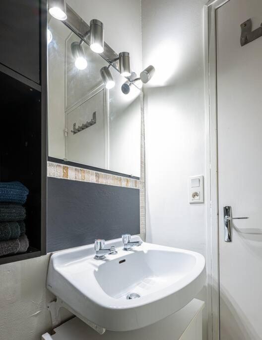 Appartement Le Charmant Hello Palois-T2-Wifi à Pau Extérieur photo